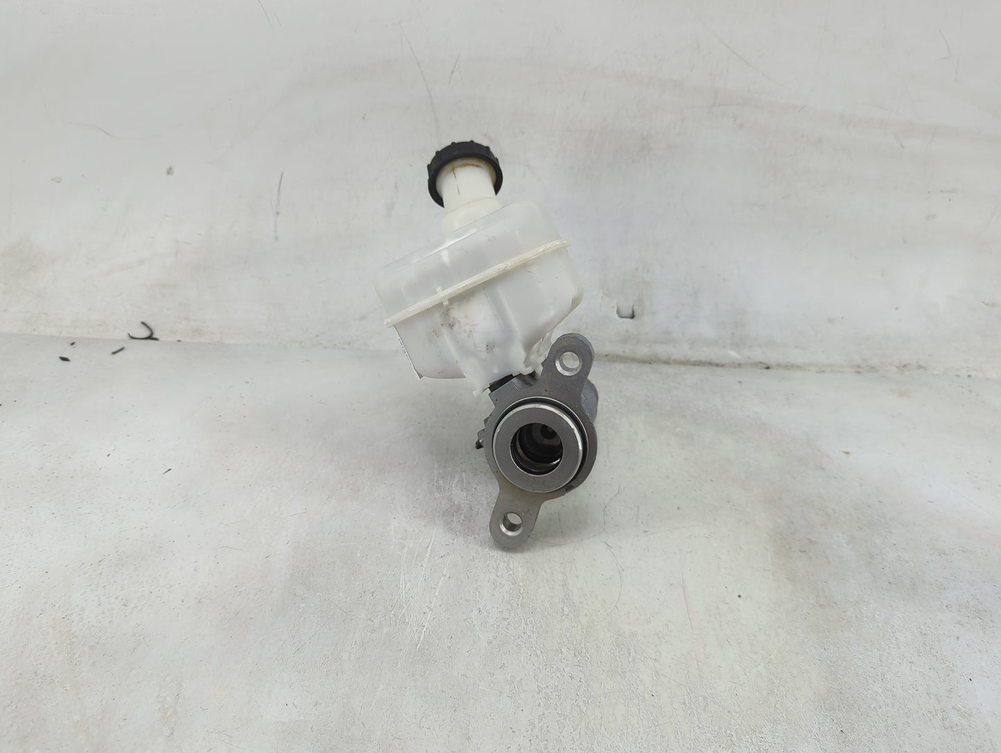Ford Transit 350 Brake Master Cylinder - Oemusedautoparts1.com