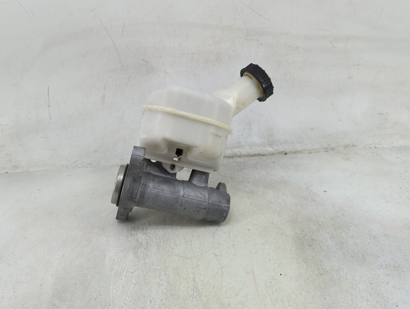 Ford Transit 350 Brake Master Cylinder - Oemusedautoparts1.com