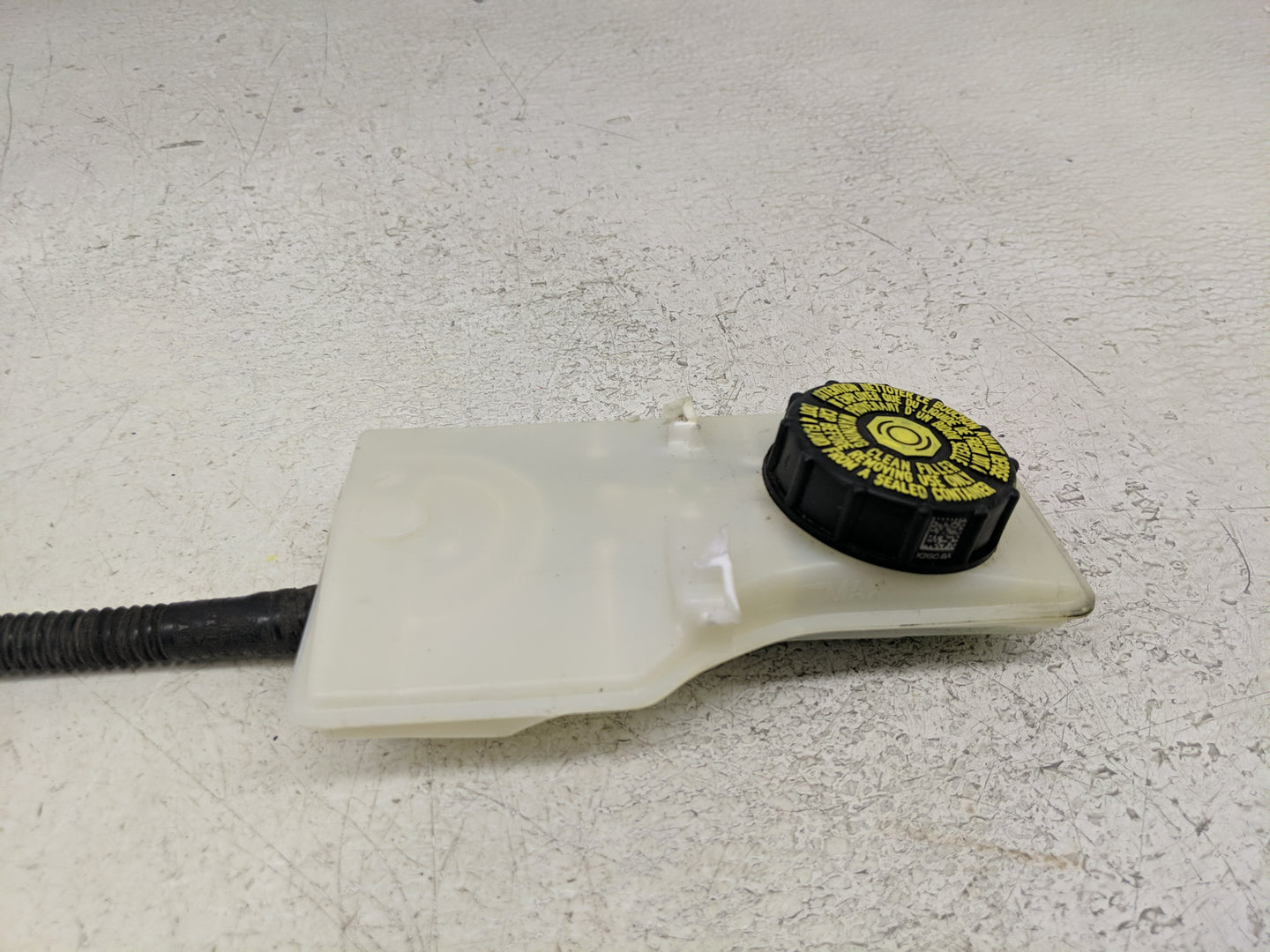 2019-2021 Ford Transit Connect Brake Master Cylinder - Oemusedautoparts1.com