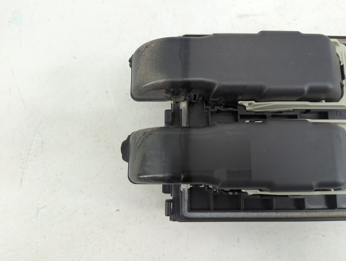 2019-2021 Ford Transit Connect Fusebox Fuse Box Panel Relay Module P/N:KT1T-14A003-AA Fits Fits 2019 2020 2021 OEM Used Auto