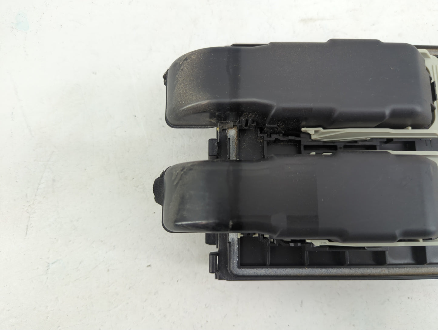 2019-2021 Ford Transit Connect Fusebox Fuse Box Panel Relay Module P/N:KT1T-14A003-AA Fits Fits 2019 2020 2021 OEM Used Auto