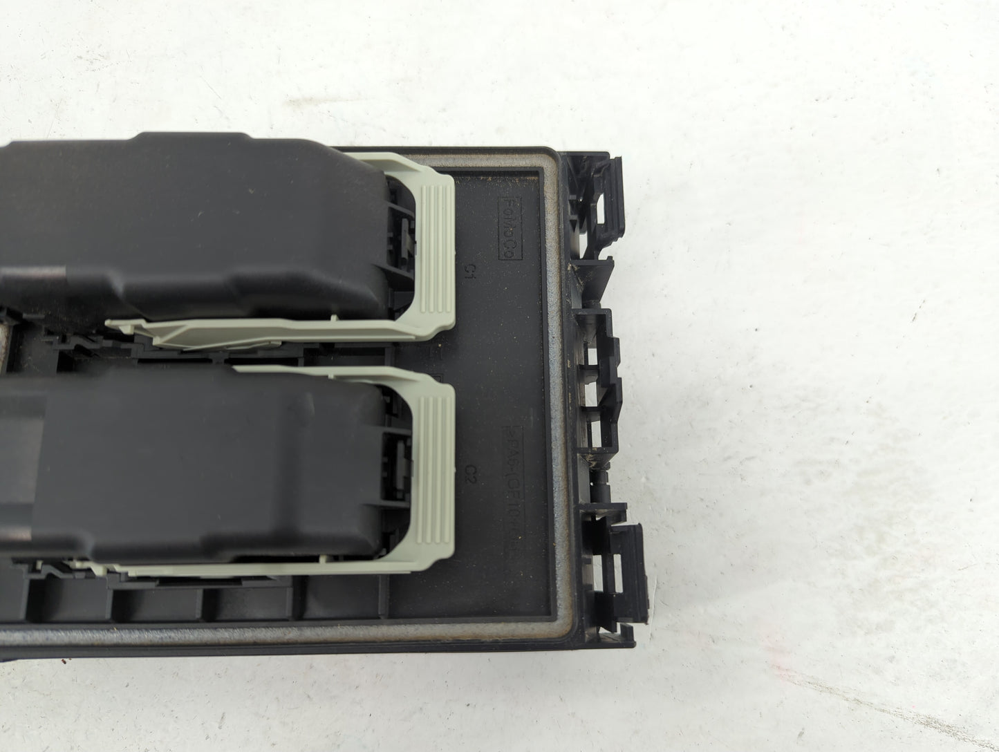 2019-2021 Ford Transit Connect Fusebox Fuse Box Panel Relay Module P/N:KT1T-14A003-AA Fits Fits 2019 2020 2021 OEM Used Auto