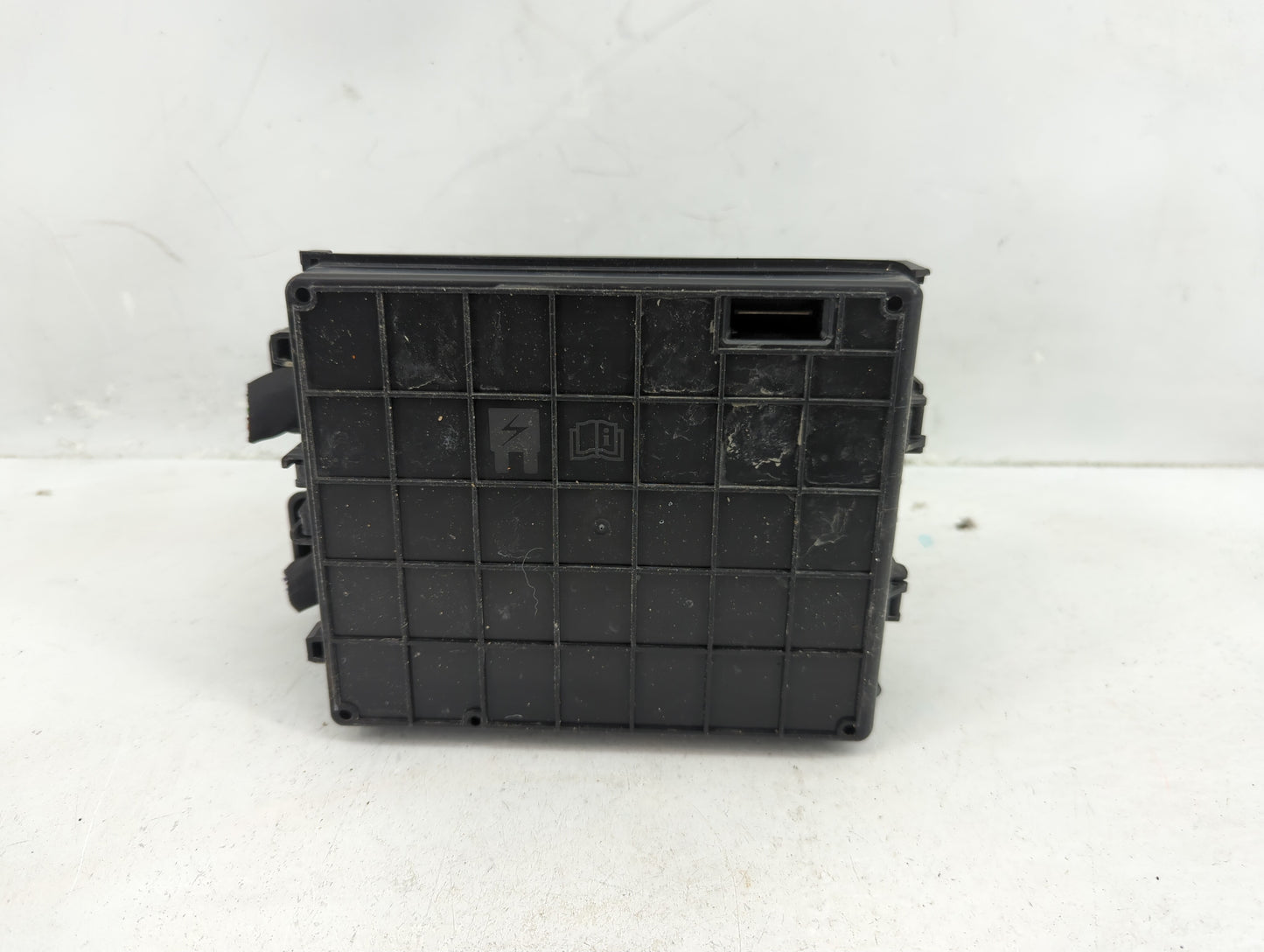 2019-2021 Ford Transit Connect Fusebox Fuse Box Panel Relay Module P/N:KT1T-14A003-AA Fits Fits 2019 2020 2021 OEM Used Auto