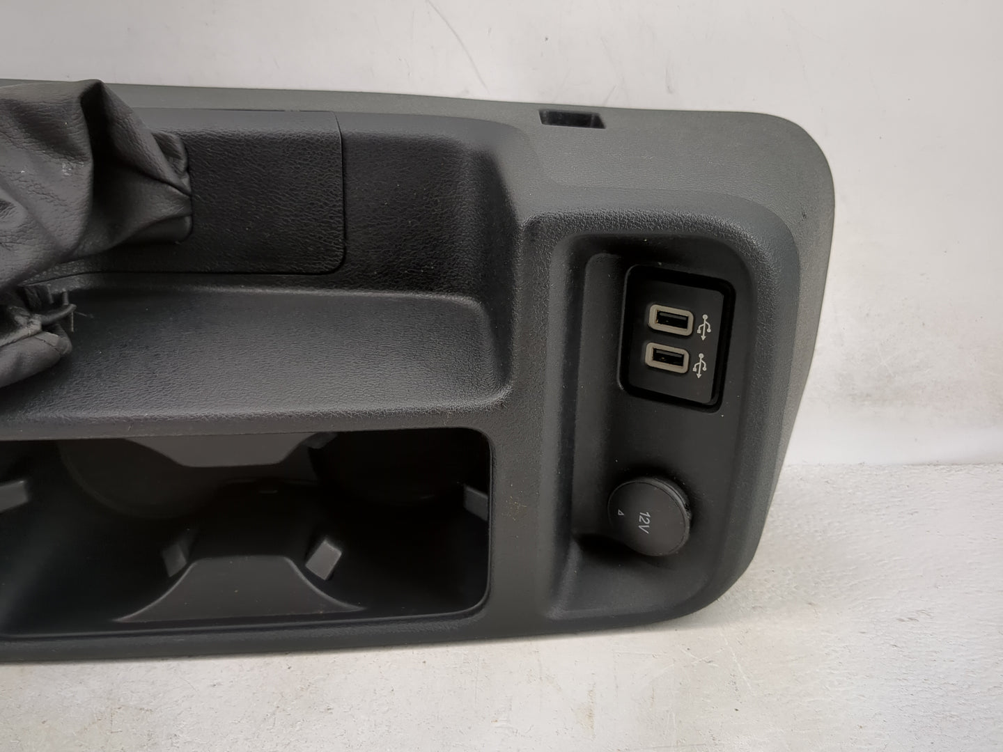 2019-2021 Ford Transit Connect Center Floor Console P/N:KT1B V045B55AH3ZHE V408 MCA Fits Fits 2019 2020 2021 OEM Used Auto P