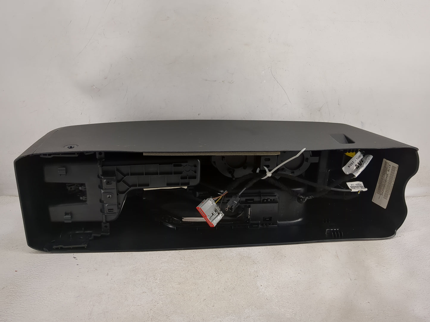 2019-2021 Ford Transit Connect Center Floor Console P/N:KT1B V045B55AH3ZHE V408 MCA Fits Fits 2019 2020 2021 OEM Used Auto P
