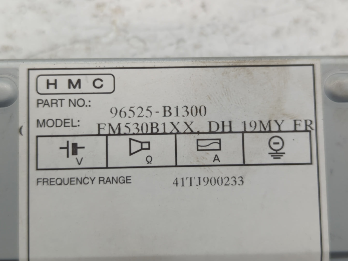 2018-2020 Genesis G80 Information Display Screen - Oemusedautoparts1.com