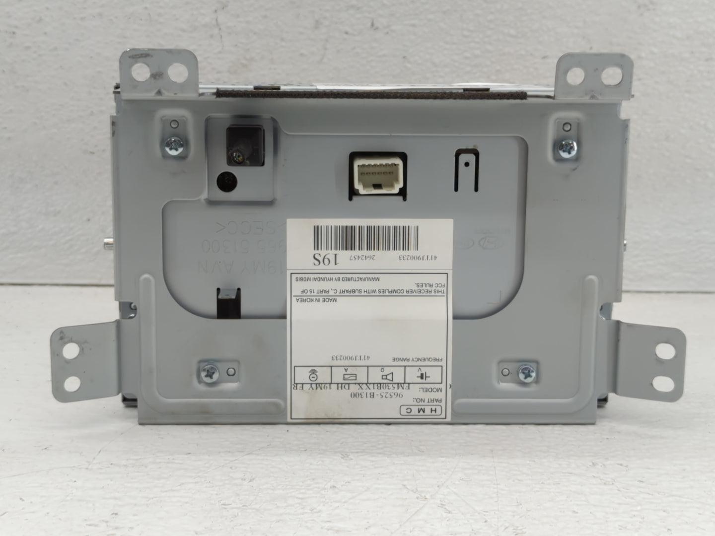 2018-2020 Genesis G80 Information Display Screen - Oemusedautoparts1.com