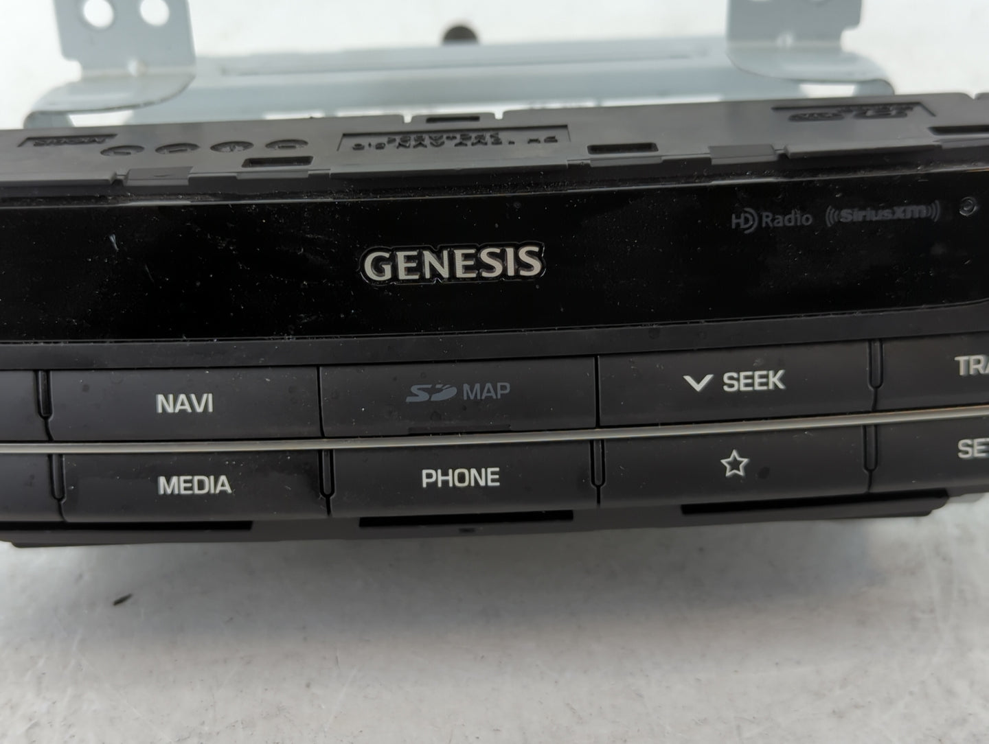 2019-2020 Genesis G80 Radio AM FM Cd Player Receiver Replacement P/N:96560-B1EV14X Fits Fits 2019 2020 OEM Used Auto Parts -