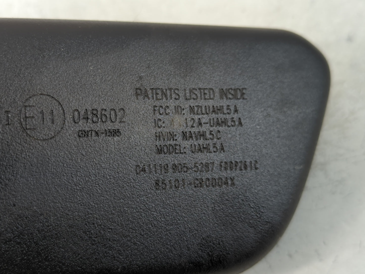 2020 Genesis G80 Interior Rear View Mirror Replacement OEM P/N:E11048602 Fits Fits 2019 2021 OEM Used Auto Parts - Oemusedau