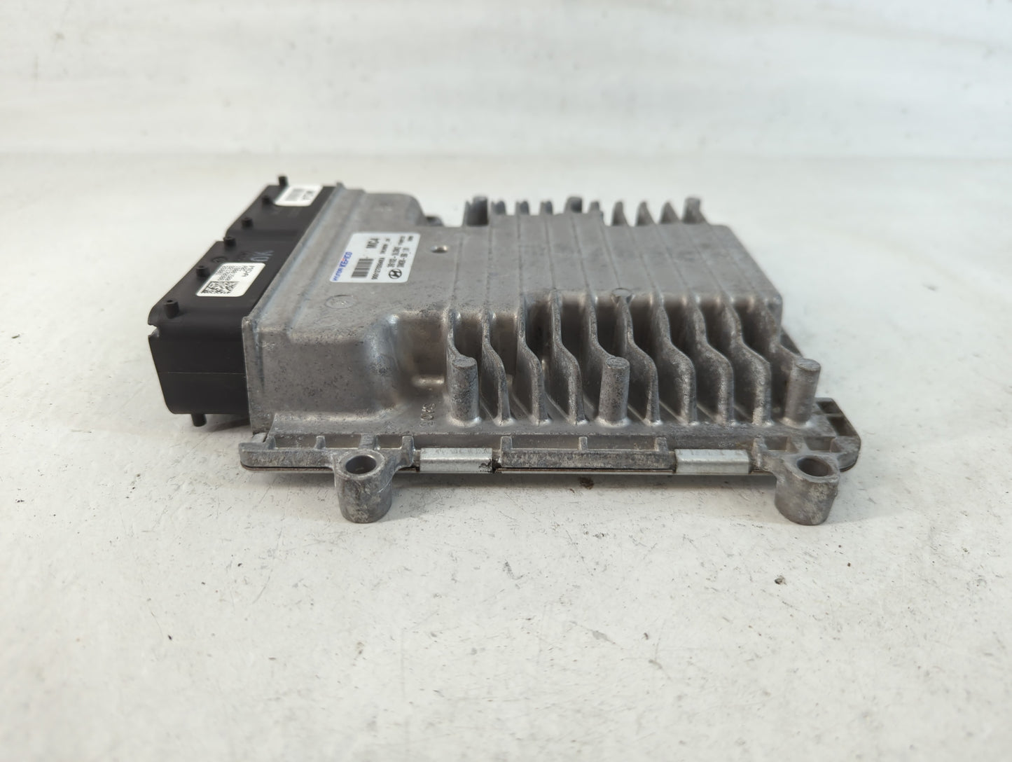 2019-2020 Genesis G80 PCM Engine Control Computer ECU ECM PCU OEM P/N:39102-3LDN2 Fits Fits 2019 2020 OEM Used Auto Parts - 