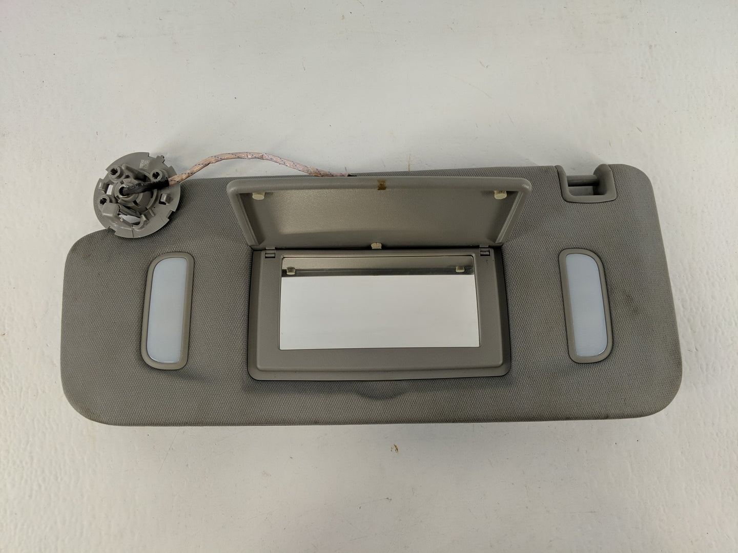 2020-2022 Gmc Acadia Sun Visor Shade Replacement Driver Left Mirror Fits Fits 2020 2021 2022 OEM Used Auto Parts - Oemusedau
