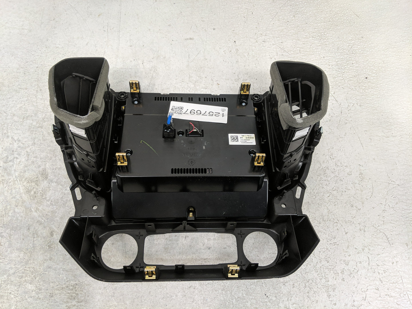 2020-2022 Gmc Acadia Radio Control Panel - Oemusedautoparts1.com