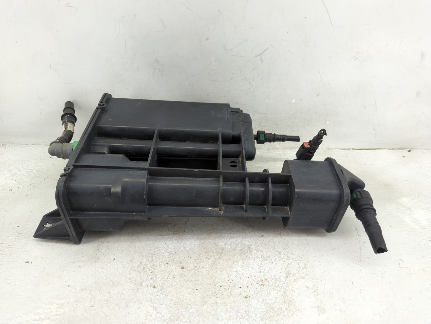 2020 Gmc Acadia Fuel Vapor Charcoal Canister - Oemusedautoparts1.com
