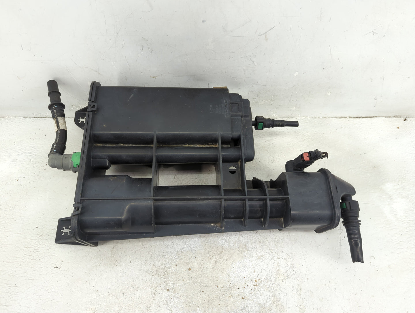 2020 Gmc Acadia Fuel Vapor Charcoal Canister - Oemusedautoparts1.com