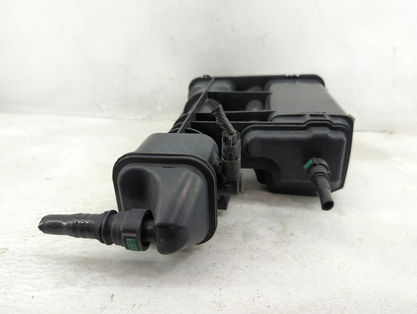 2020 Gmc Acadia Fuel Vapor Charcoal Canister - Oemusedautoparts1.com