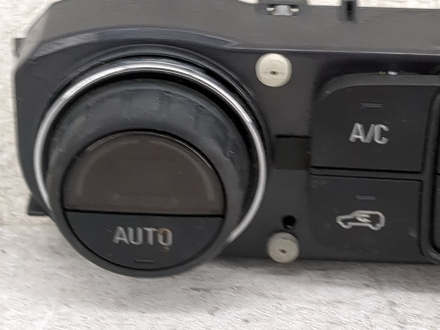 2017-2022 Gmc Acadia Climate Control Module Temperature AC/Heater Replacement P/N:84246526 Fits Fits 2017 2018 2019 2020 202