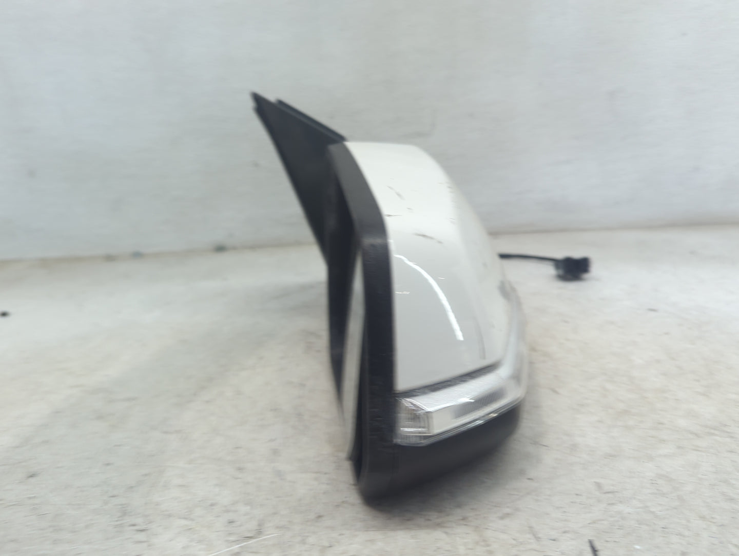 2020-2022 Gmc Acadia Passenger Side View Mirror - Right Door Mirror OEM Used - Oemusedautoparts1.com