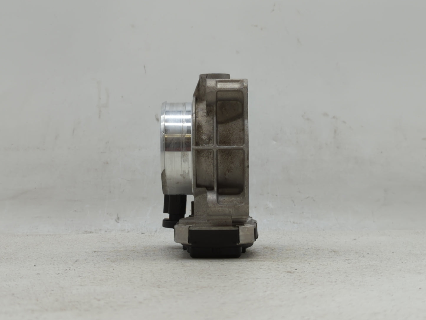 2017-2018 Gmc Acadia Throttle Body P/N:12670839AA 12627217DA Fits Fits 2016 2017 2018 2019 OEM Used Auto Parts - Oemusedauto