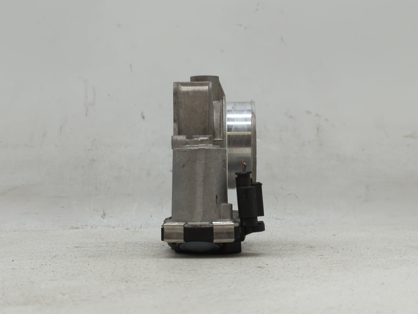 2017-2018 Gmc Acadia Throttle Body P/N:12670839AA 12627217DA Fits Fits 2016 2017 2018 2019 OEM Used Auto Parts - Oemusedauto