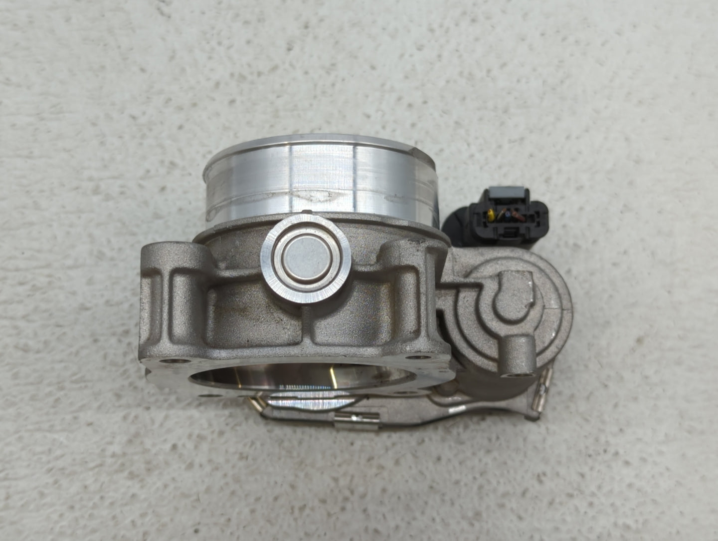 2017-2018 Gmc Acadia Throttle Body P/N:12670839AA 12627217DA Fits Fits 2016 2017 2018 2019 OEM Used Auto Parts - Oemusedauto