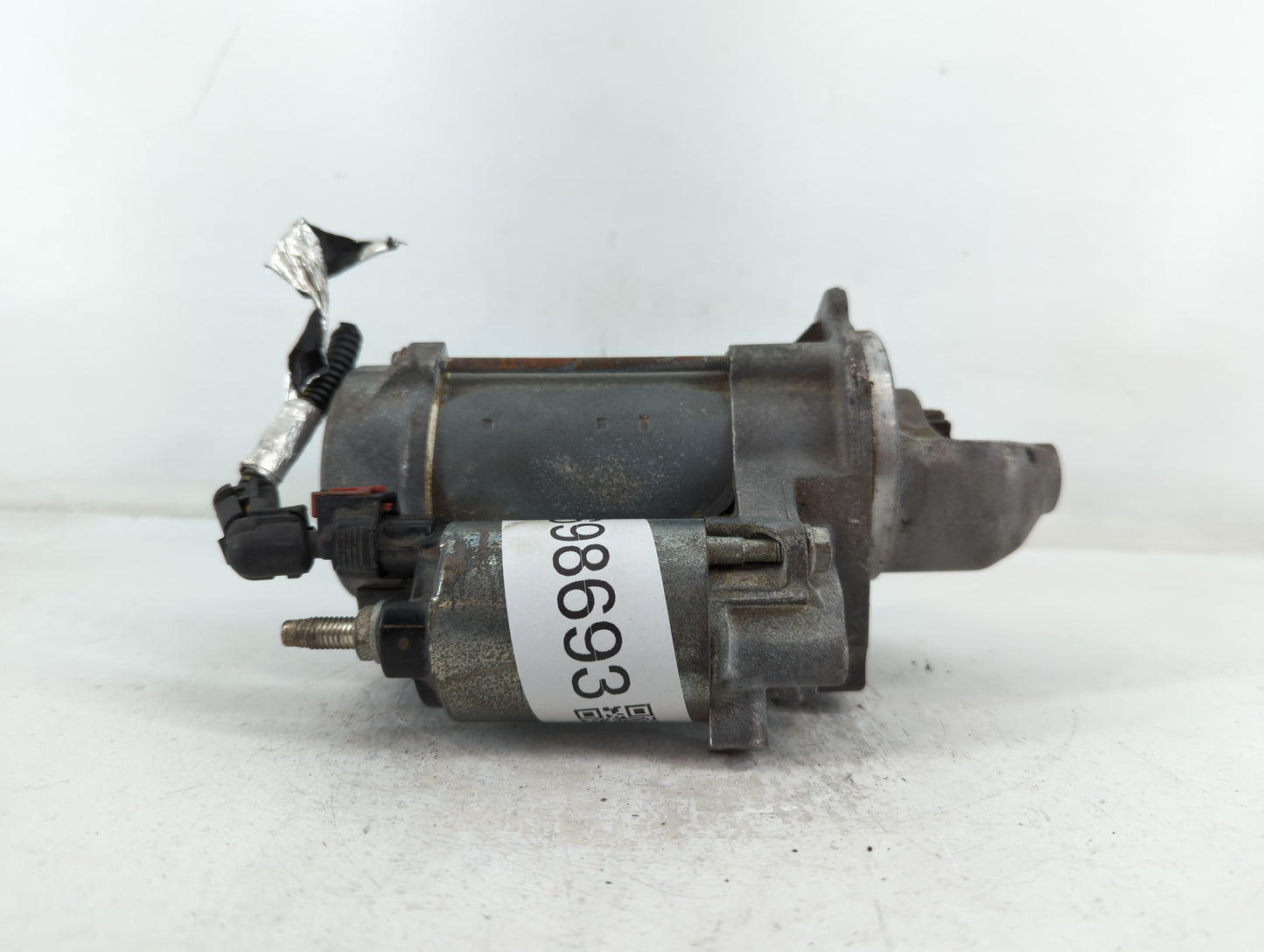 2017-2022 Gmc Acadia Car Starter Motor Solenoid OEM P/N:2667973 438000-2140 Fits Fits 2016 2017 2018 2019 2020 2021 2022 OEM