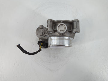2017-2021 Gmc Acadia Throttle Body P/N:12670839AA Fits Fits 2016 2017 2018 2019 2020 2021 2022 OEM Used Auto Parts
