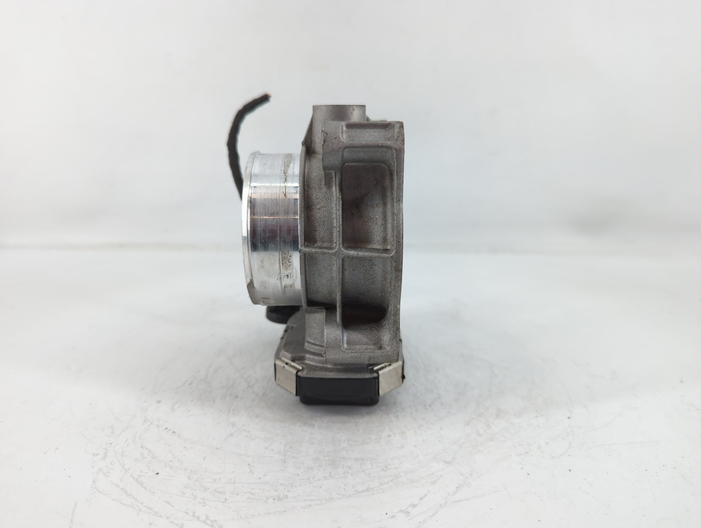 2017-2021 Gmc Acadia Throttle Body P/N:12670839AA Fits Fits 2016 2017 2018 2019 2020 2021 2022 OEM Used Auto Parts - Oemused