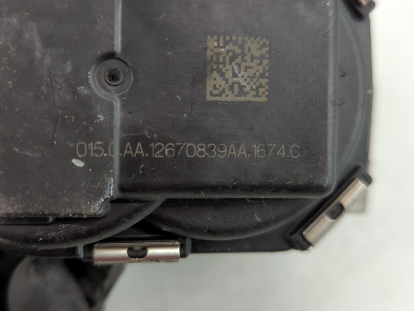 2017-2021 Gmc Acadia Throttle Body P/N:12670839AA Fits Fits 2016 2017 2018 2019 2020 2021 2022 OEM Used Auto Parts - Oemused
