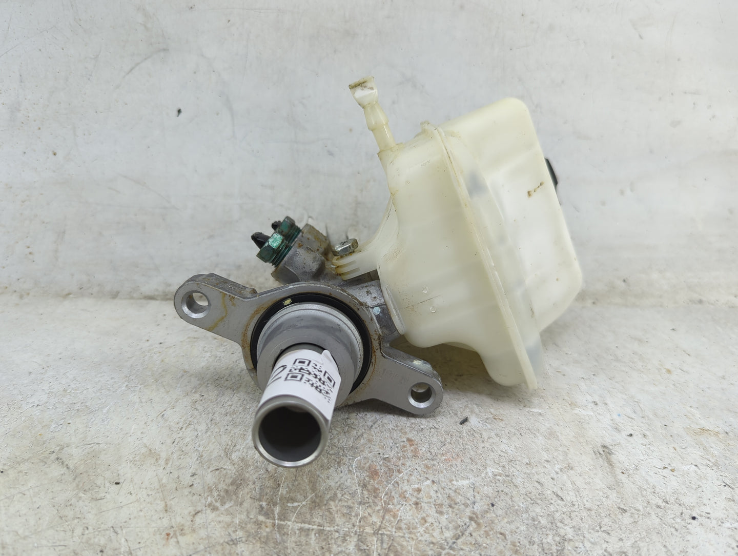 2015-2022 Gmc Canyon Brake Master Cylinder - Oemusedautoparts1.com