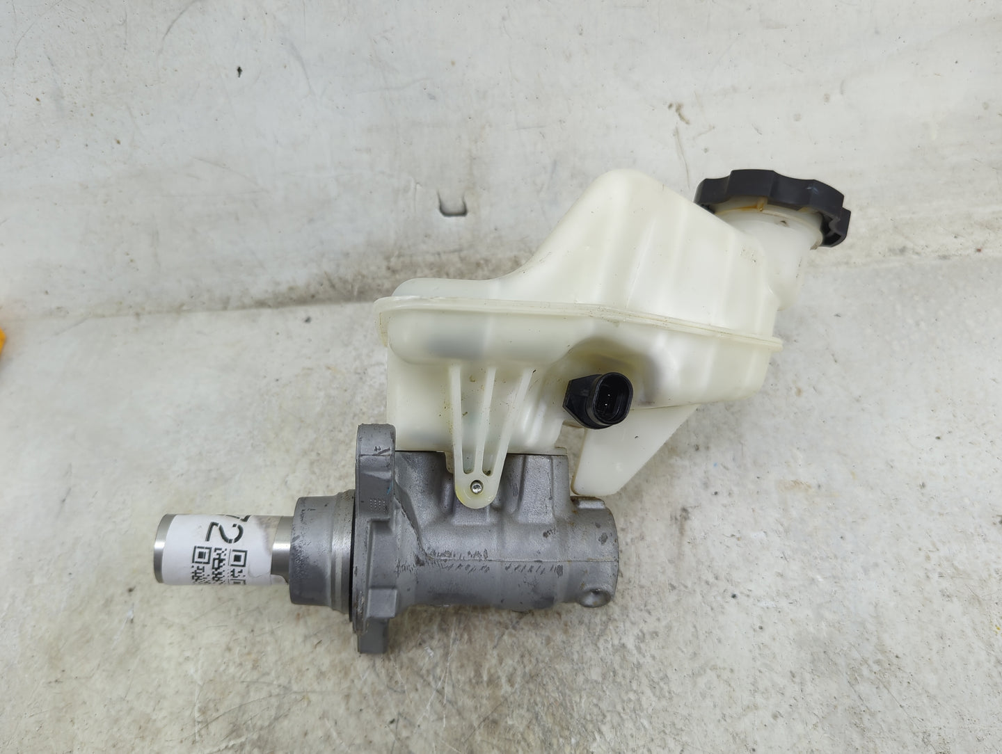 2015-2022 Gmc Canyon Brake Master Cylinder - Oemusedautoparts1.com