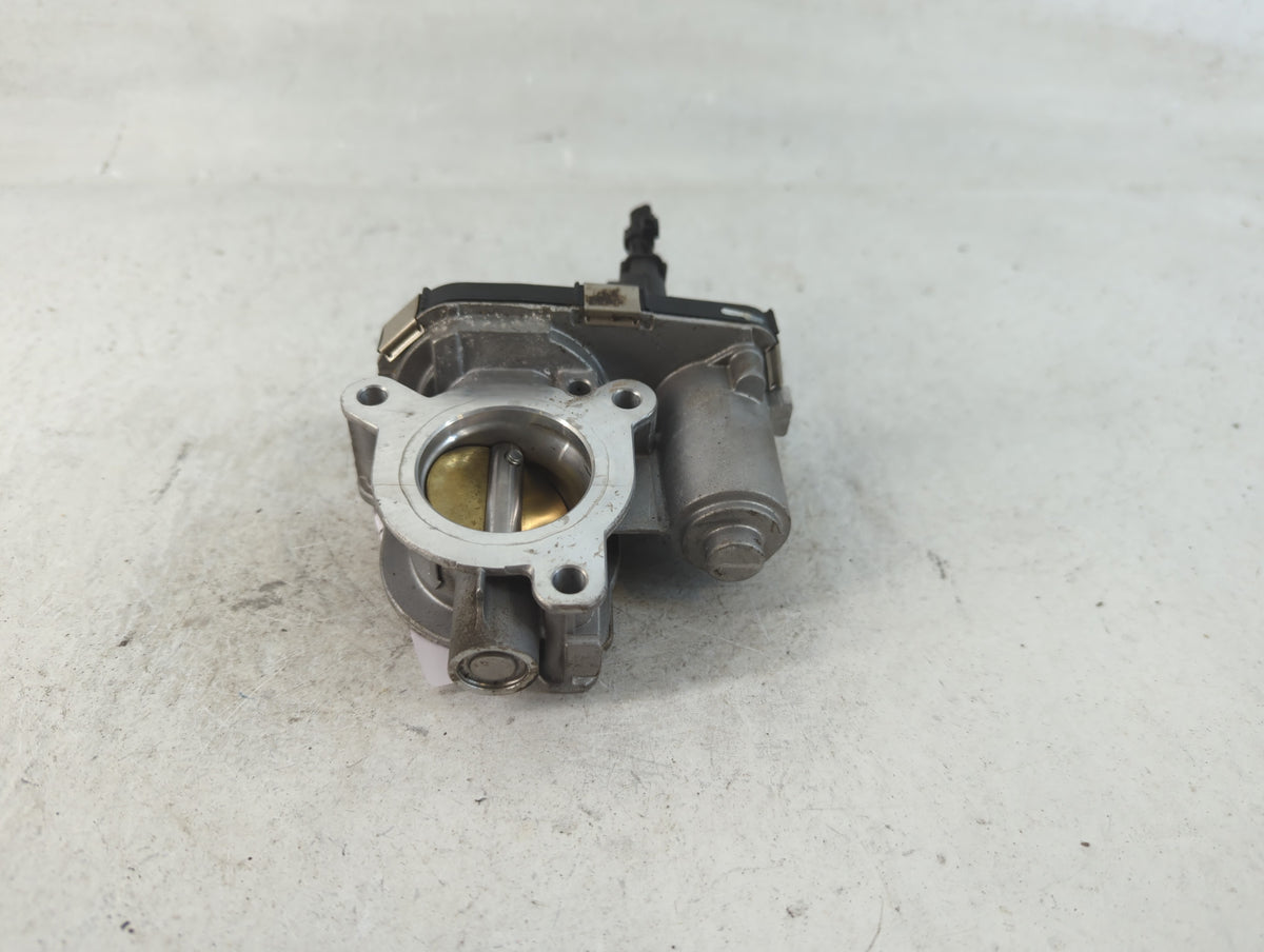 2020 Gmc Envoy Throttle Body P/N:55510598 Fits Fits 2021 OEM Used Auto Parts - Oemusedautoparts1.com