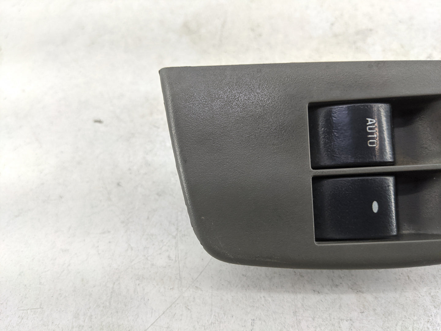 2008-2019 Gmc Savana 2500 Master Power Window Switch Replacement Driver Side Left Fits OEM Used Auto Parts - Oemusedautopart
