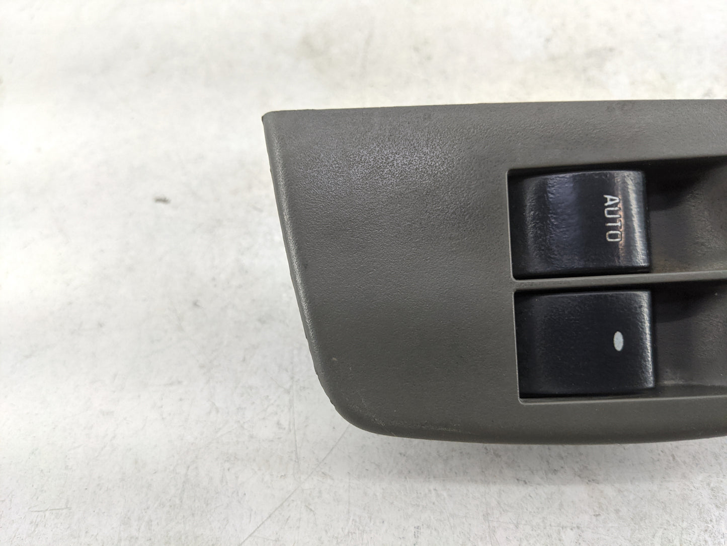 2008-2019 Gmc Savana 2500 Master Power Window Switch Replacement Driver Side Left Fits OEM Used Auto Parts - Oemusedautopart