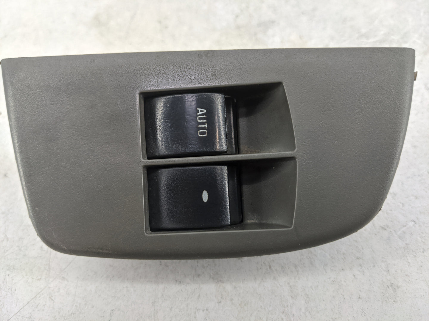 2008-2019 Gmc Savana 2500 Master Power Window Switch Replacement Driver Side Left Fits OEM Used Auto Parts - Oemusedautopart