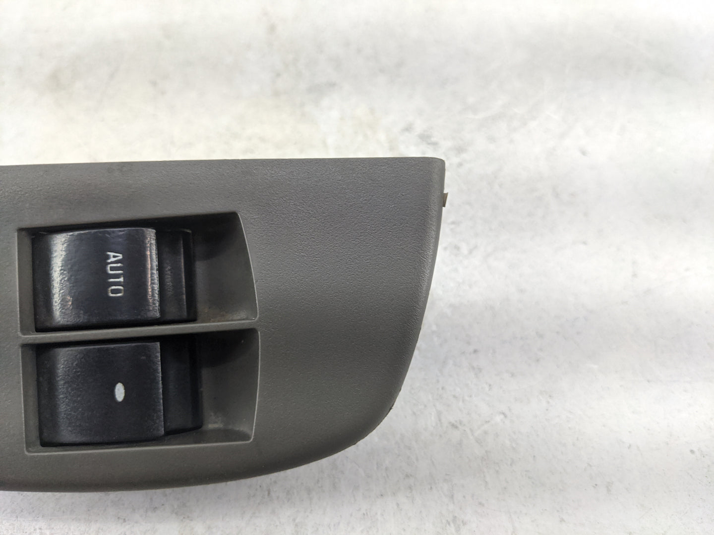 2008-2019 Gmc Savana 2500 Master Power Window Switch Replacement Driver Side Left Fits OEM Used Auto Parts - Oemusedautopart