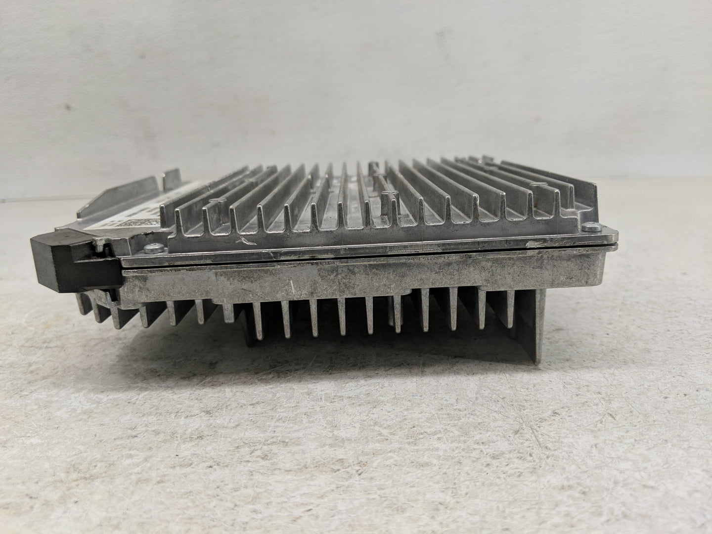 2019-2022 Gmc Sierra 1500 Radio AM FM Cd Player Receiver Replacement P/N:84817042 Fits Fits 2019 2020 2021 2022 OEM Used Aut
