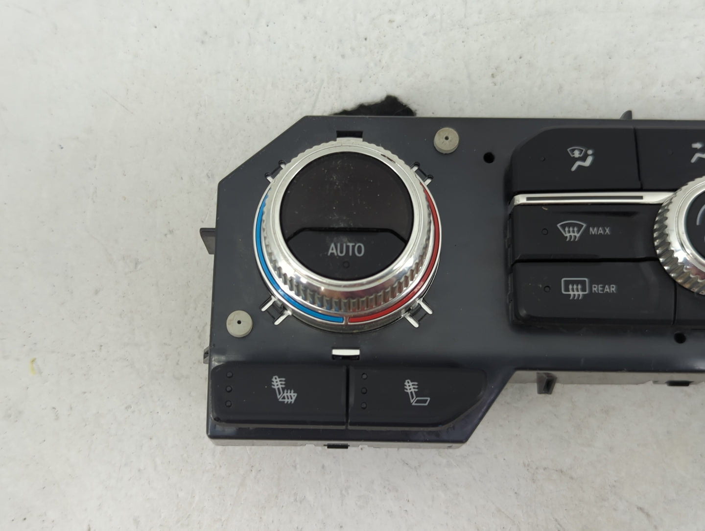 2020 Gmc Sierra 1500 Climate Control Module Temperature AC/Heater Replacement P/N:84692239 7370200000000X, 015372982 Fits OE