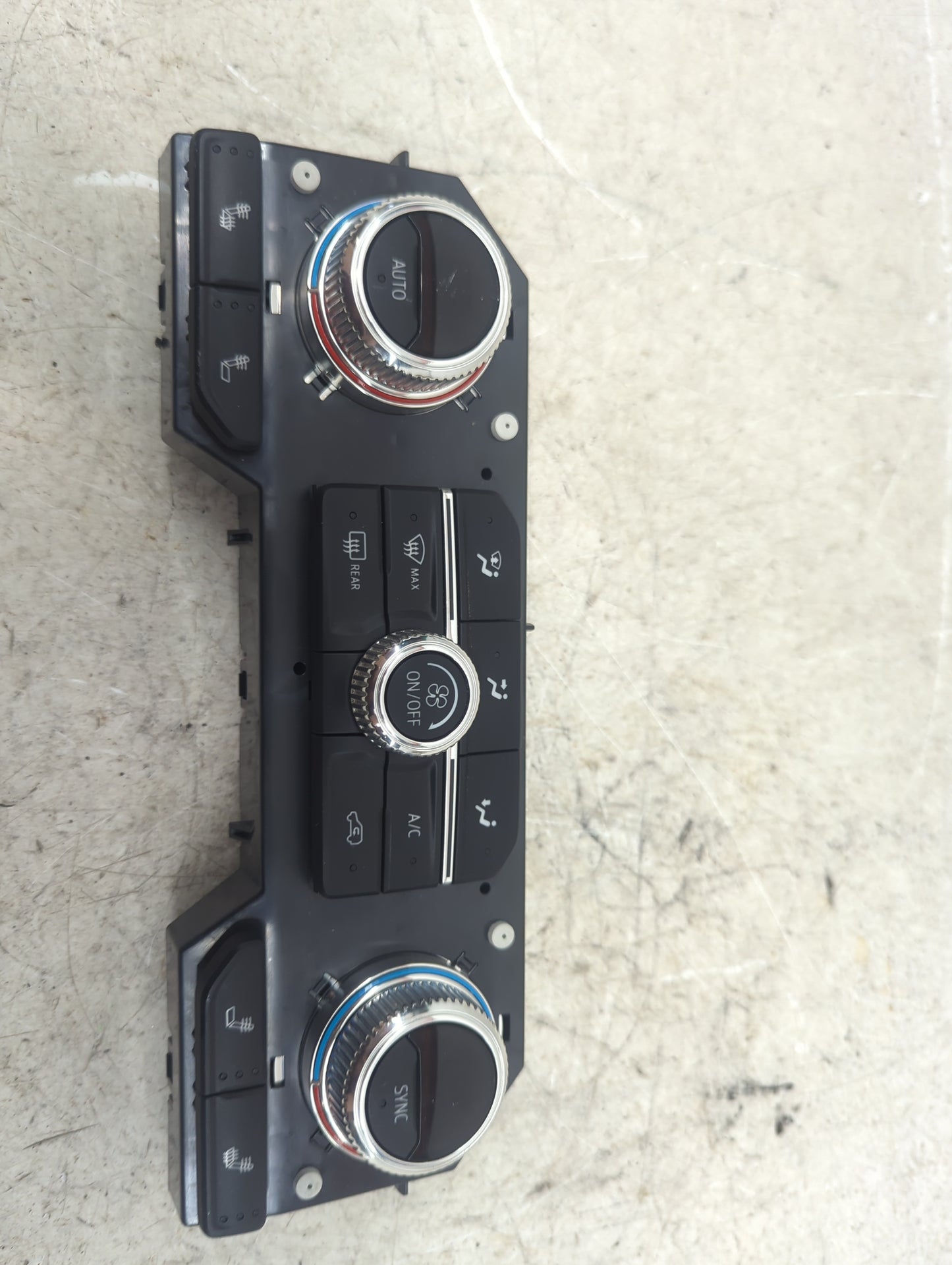 2020-2022 Gmc Sierra 1500 Climate Control Module Temperature AC/Heater Replacement P/N:84692239 81537298Z Fits Fits 2020 202