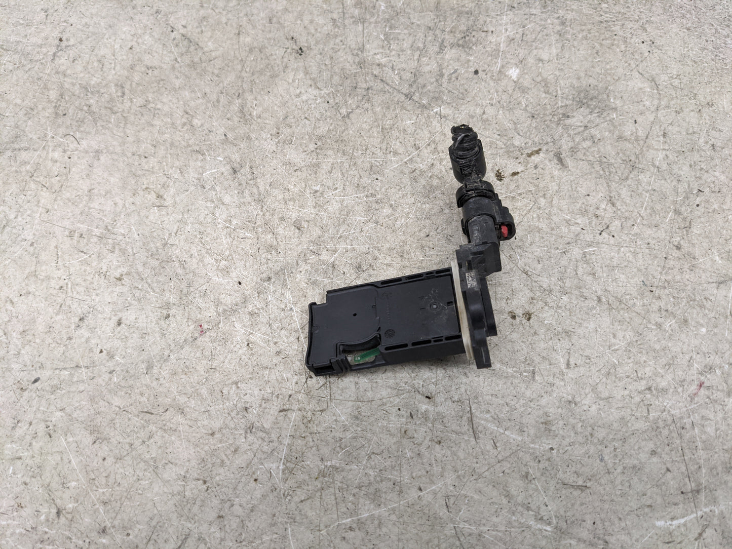 2019-2022 Gmc Sierra 1500 Mass Air Flow Meter Maf 1485740 - Oemusedautoparts1.com