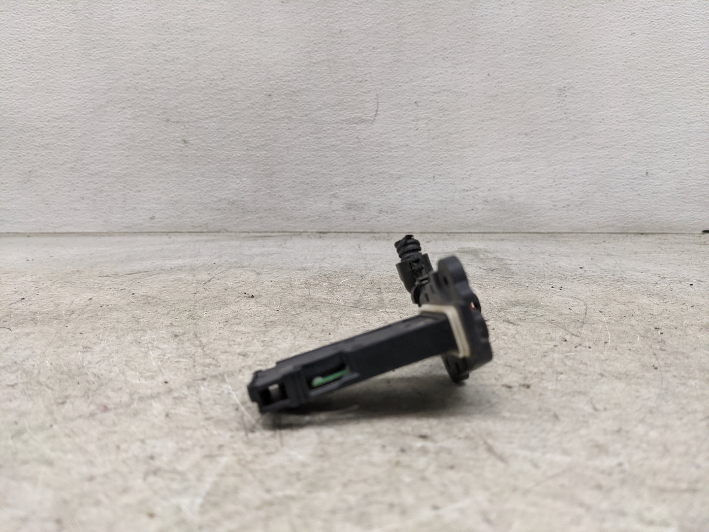 2019-2022 Gmc Sierra 1500 Mass Air Flow Meter Maf 1485740 - Oemusedautoparts1.com