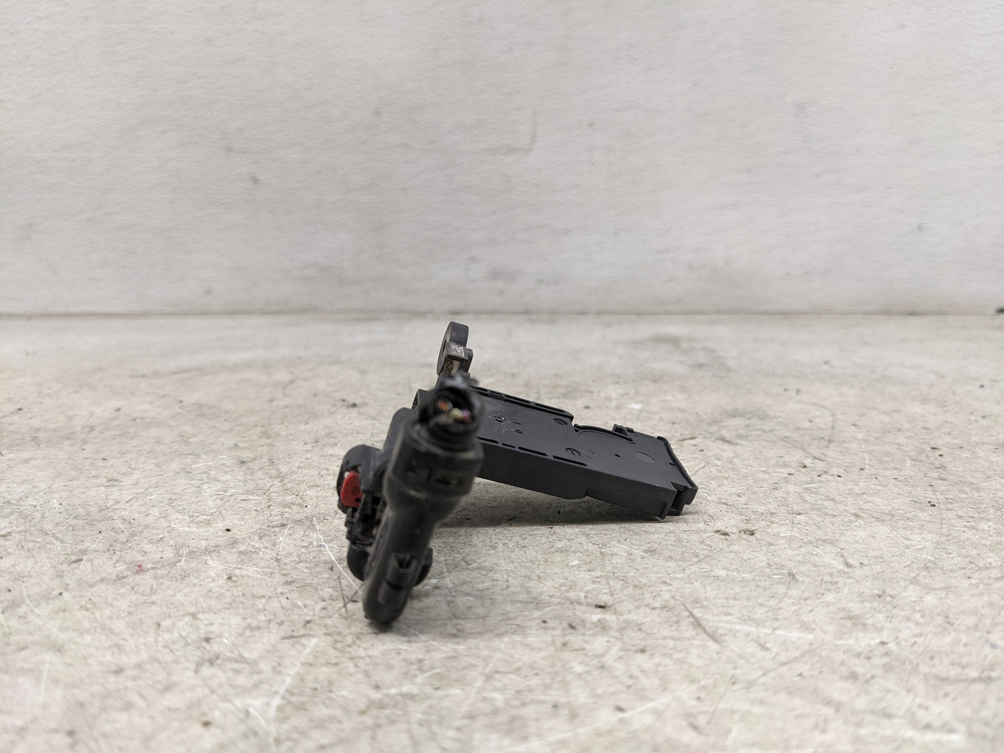 2019-2022 Gmc Sierra 1500 Mass Air Flow Meter Maf 1485740 - Oemusedautoparts1.com