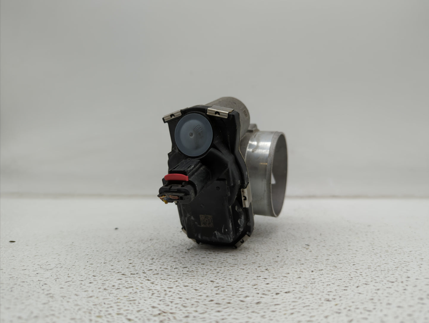 2016-2018 Gmc Sierra 1500 Throttle Body P/N:12669536AA 12676296AA, 12676296A Fits Fits 2016 2017 2018 2019 OEM Used Auto Par