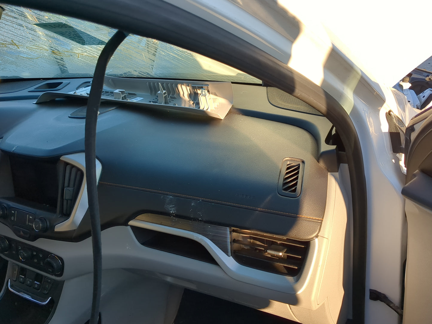 2018-2021 Gmc Terrain Air Bag Passenger Right Dashboard OEM Fits Fits 2018 2019 2020 2021 OEM Used Auto Parts - Oemusedautop