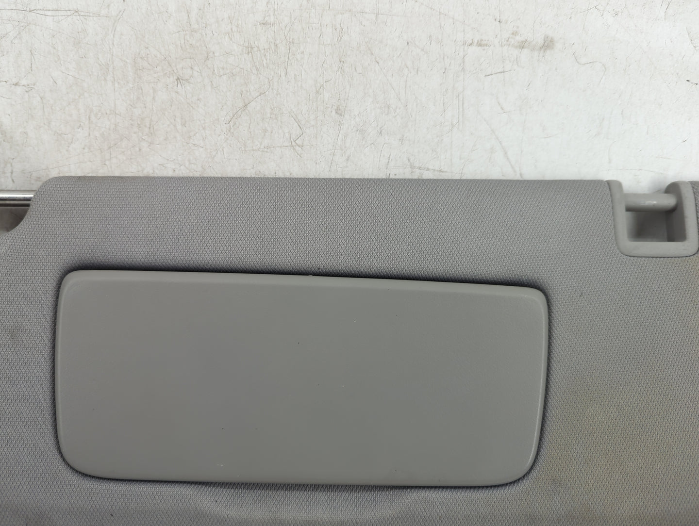 2020 Gmc Terrain Sun Visor Shade Replacement Driver Left Mirror Fits OEM Used Auto Parts - Oemusedautoparts1.com