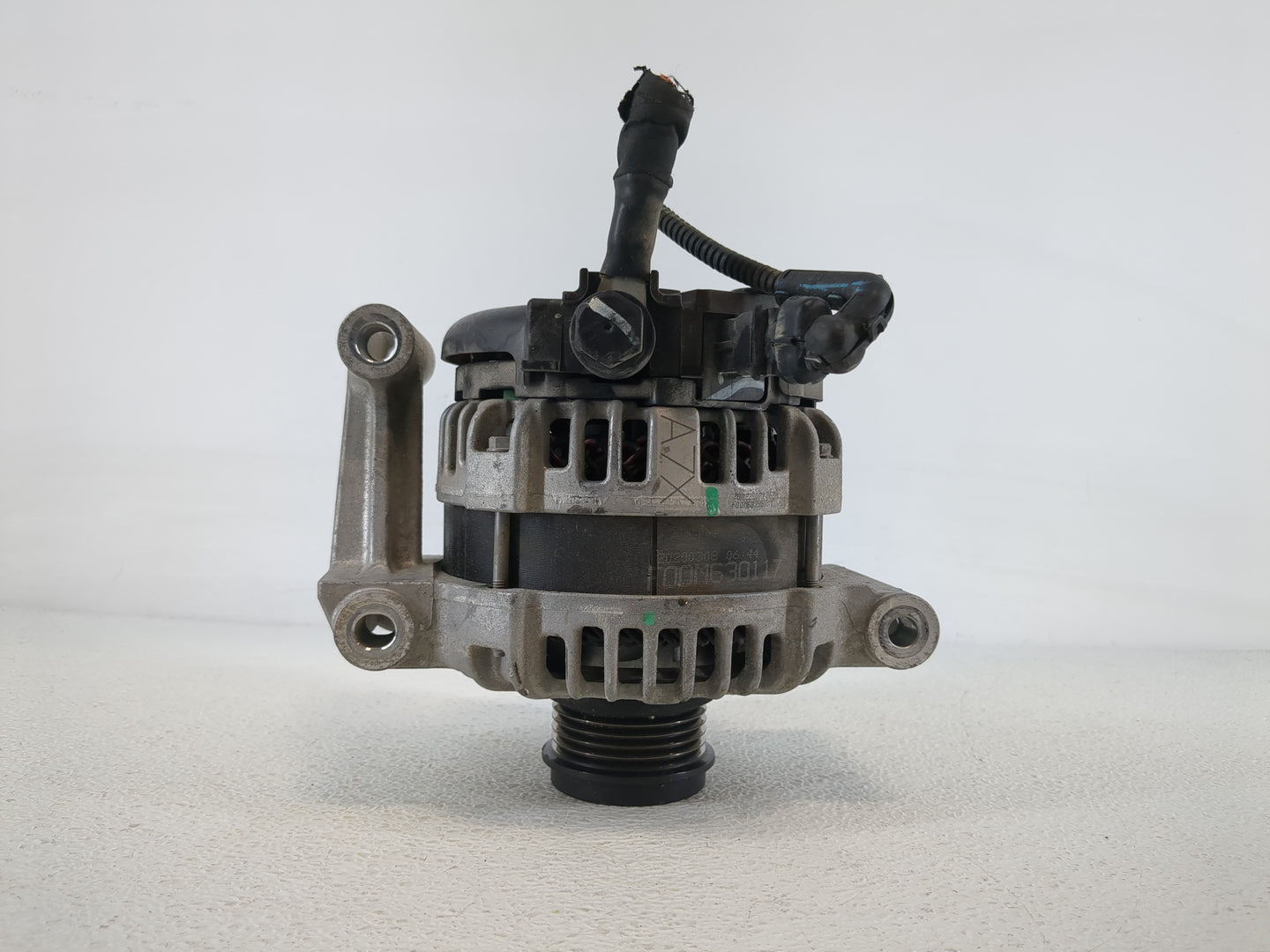 2018-2022 Gmc Terrain Alternator Replacement Generator Charging Assembly Engine OEM P/N:13535009 Fits OEM Used Auto Parts - 