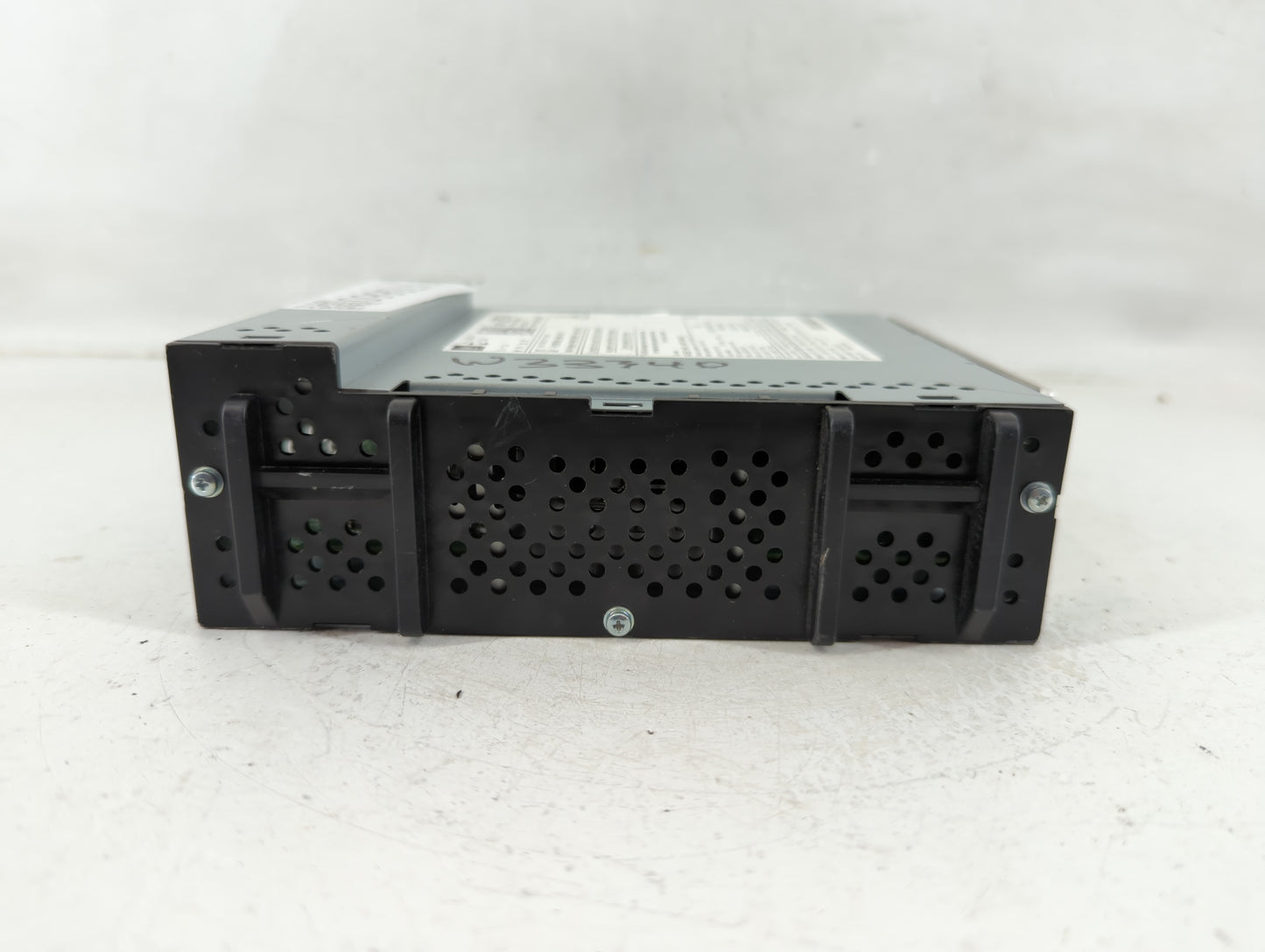 2020 Gmc Terrain Radio AM FM Cd Player Receiver Replacement P/N:84762974 Fits OEM Used Auto Parts - Oemusedautoparts1.com
