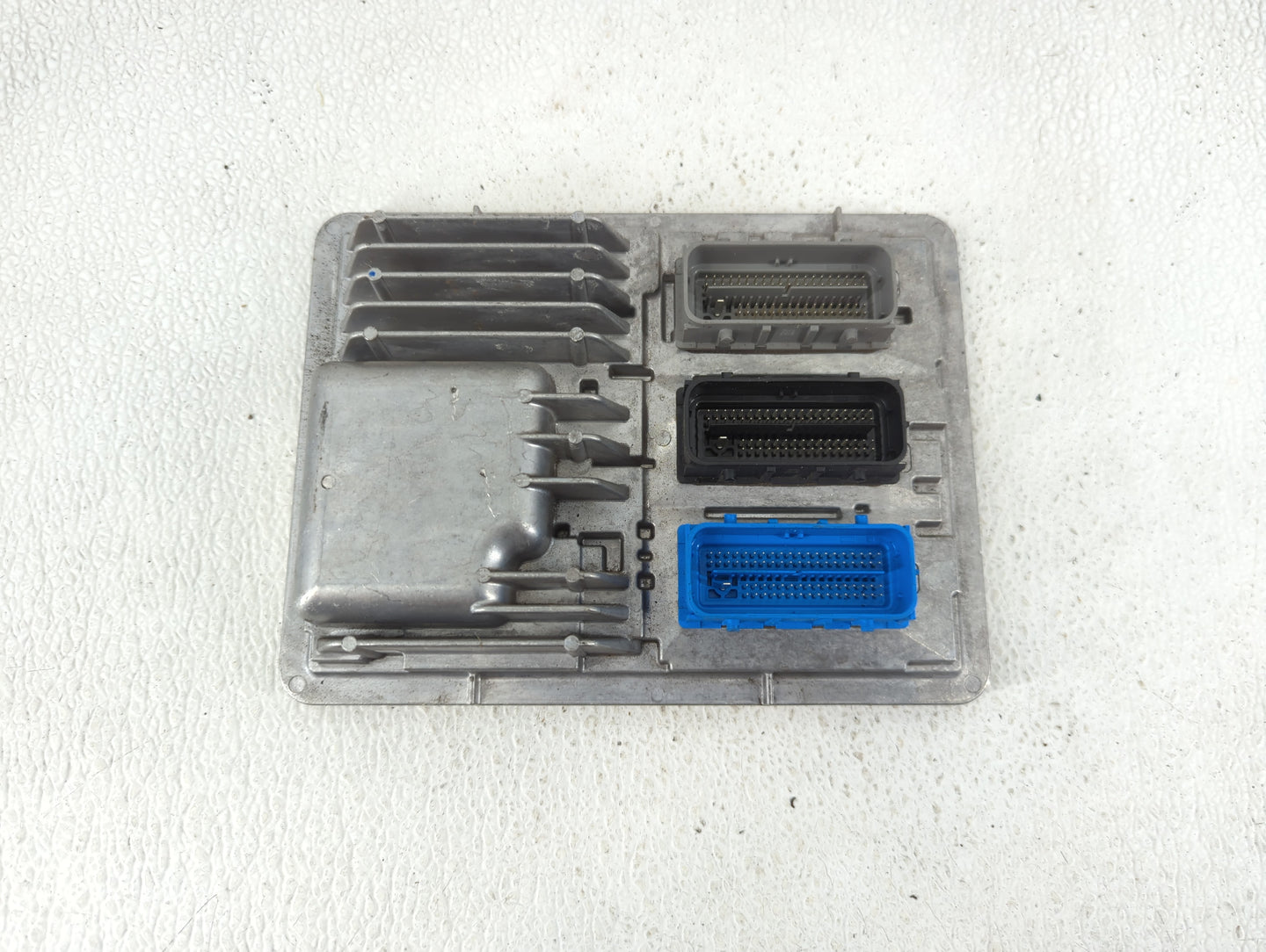 2018-2020 Gmc Terrain PCM Engine Control Computer ECU ECM PCU OEM P/N:12702505 Fits Fits 2017 2018 2019 2020 2021 2022 OEM U