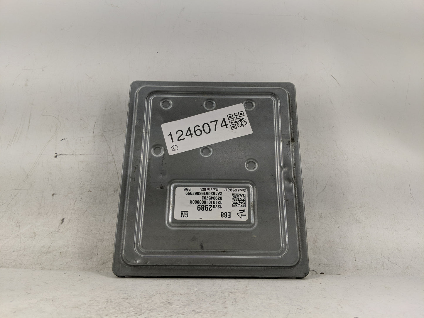 2020-2022 Gmc Terrain PCM Engine Control Computer ECU ECM PCU OEM P/N:12702989 Fits Fits 2020 2021 2022 OEM Used Auto Parts 