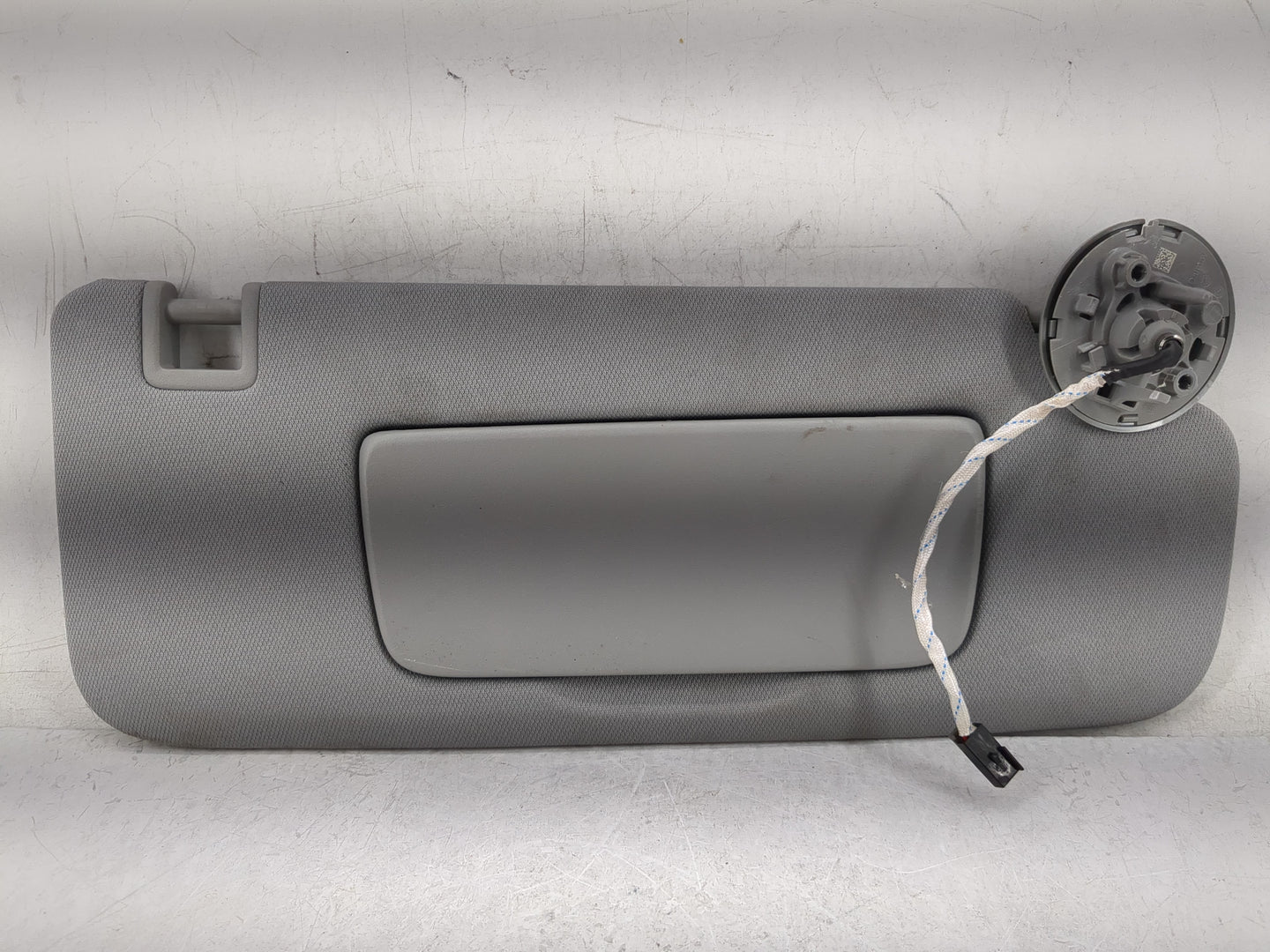 2020 Gmc Terrain Sun Visor Shade Replacement Passenger Right Mirror Fits OEM Used Auto Parts - Oemusedautoparts1.com