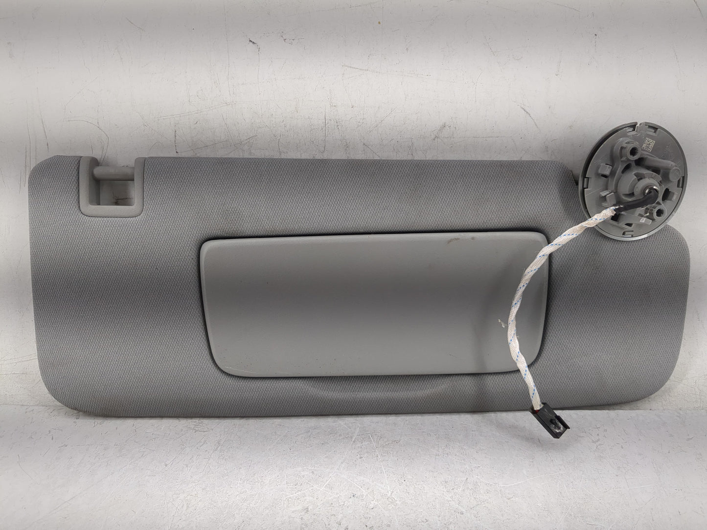 2020 Gmc Terrain Sun Visor Shade Replacement Passenger Right Mirror Fits OEM Used Auto Parts - Oemusedautoparts1.com
